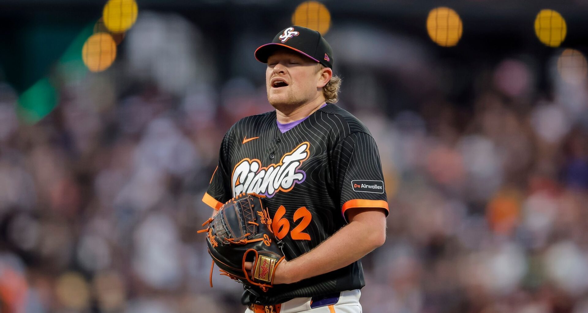 Giants ace Logan Webb goes on 15-day IL with right knee bursitis
