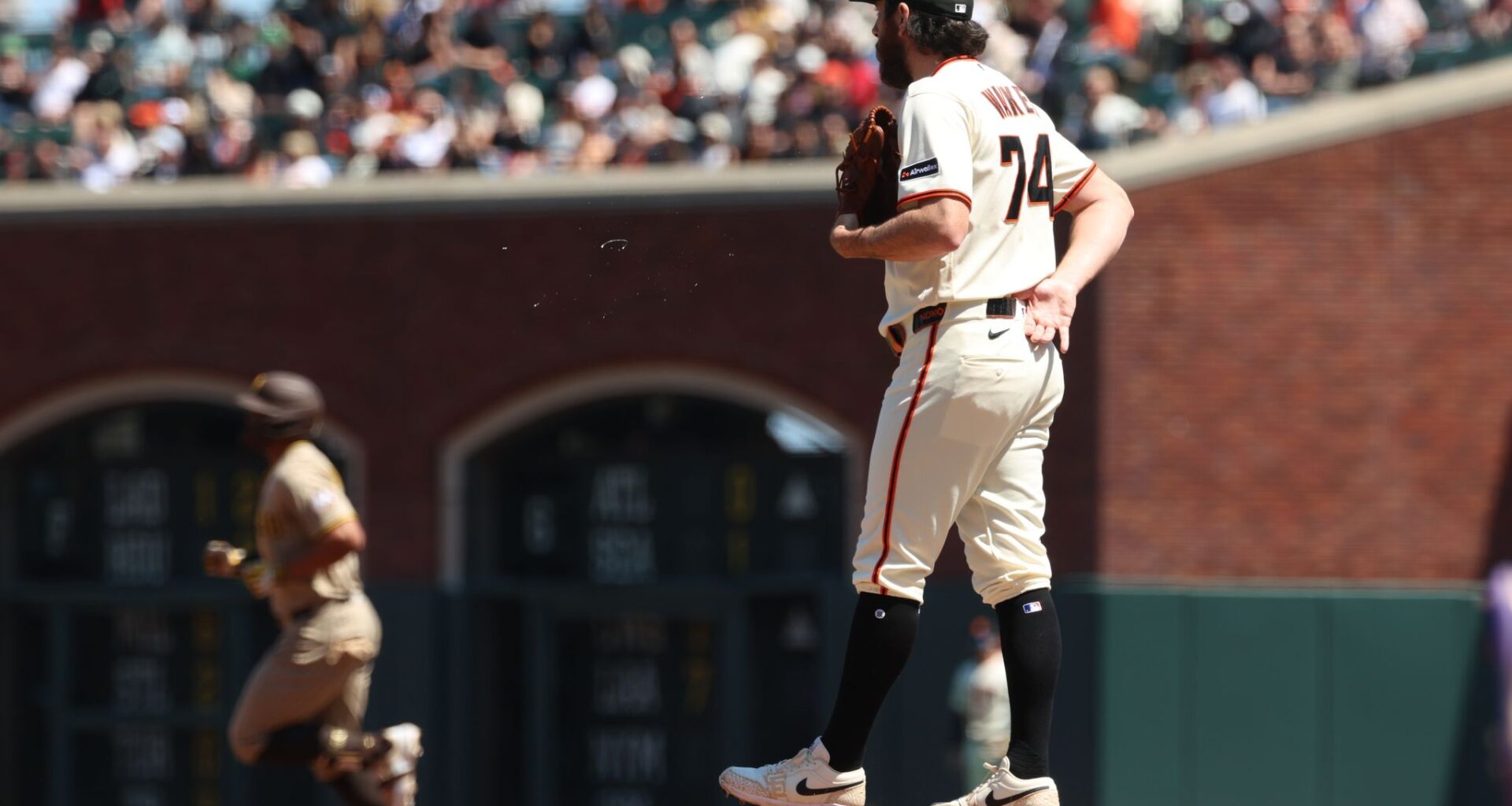 Giants need a closer. You might be surprised where they could find one