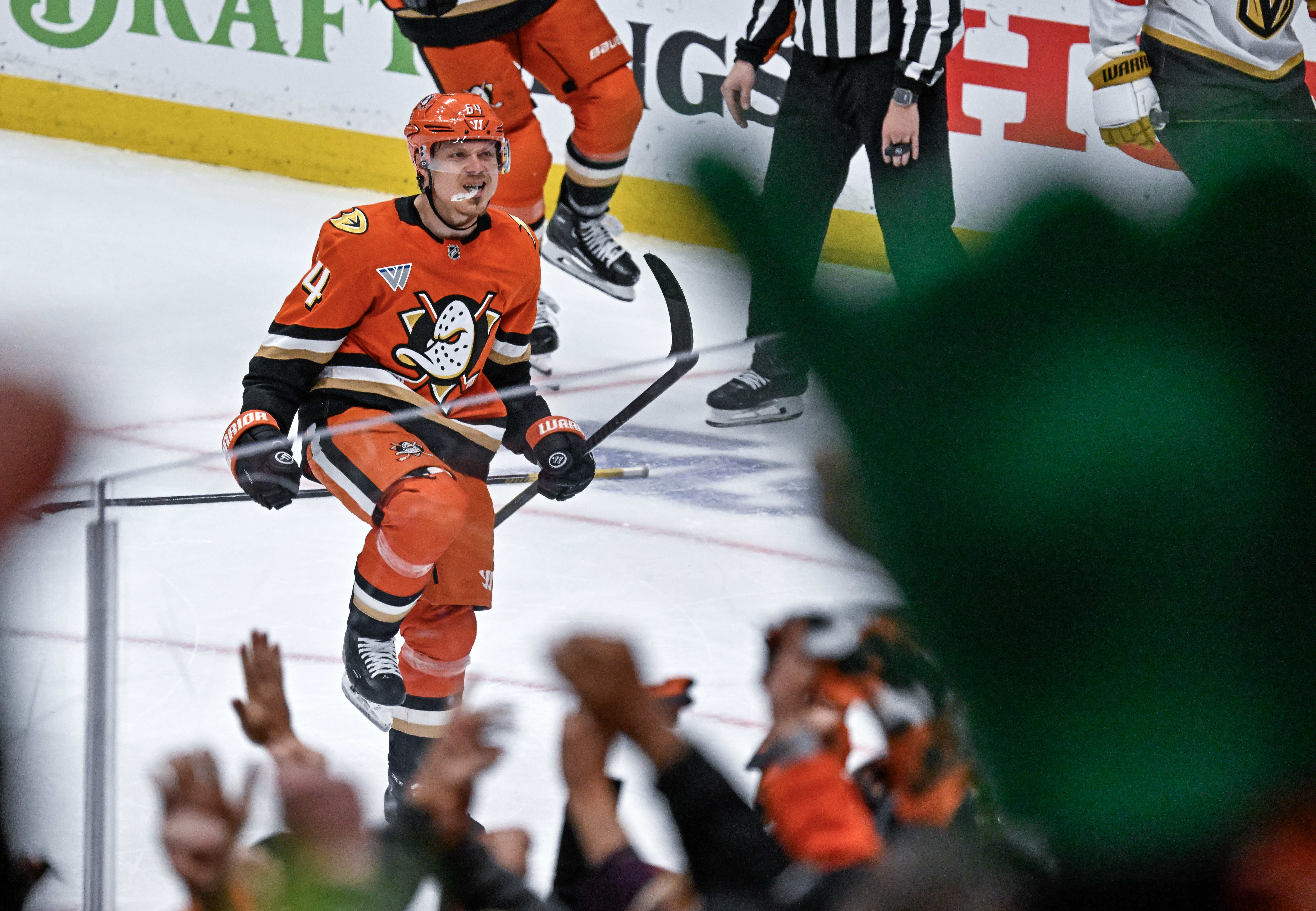 The Ducksâ Mikael Granlund (64) celebrates his first period goal...