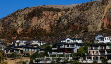 California’s second-largest home insurer to raise rates this fall