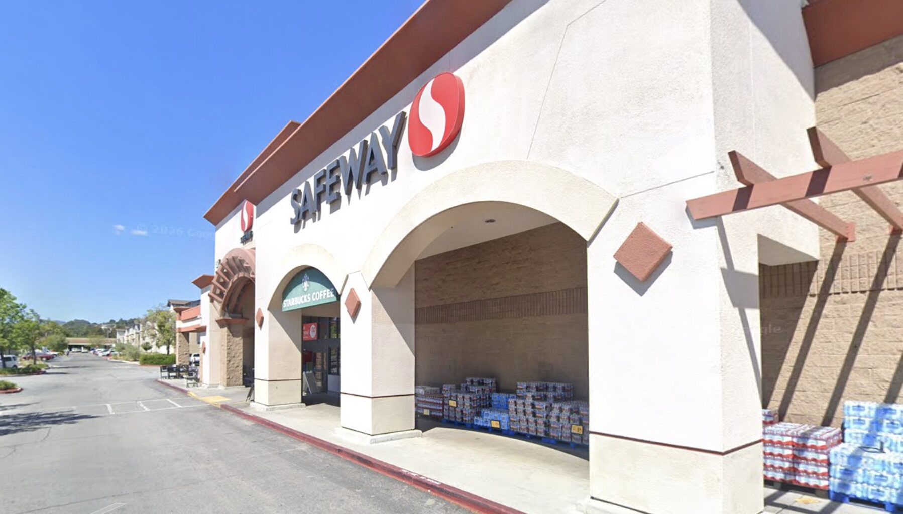 Bear spray used in fight at Gilroy Safeway, police say