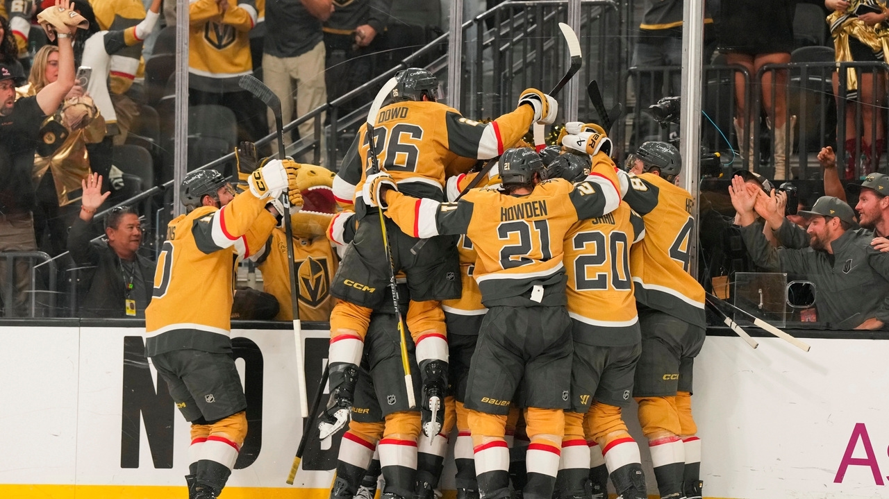 Dorofeyev scores in OT to give Golden Knights 3-2 win over Ducks and 3-2 series lead