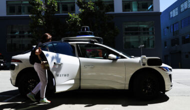Poll shows what San Francisco residents really think about Waymos