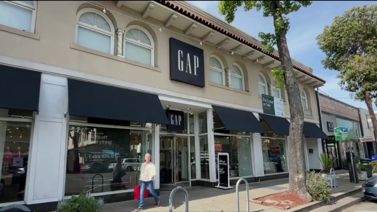Oakland's only Gap store is closing