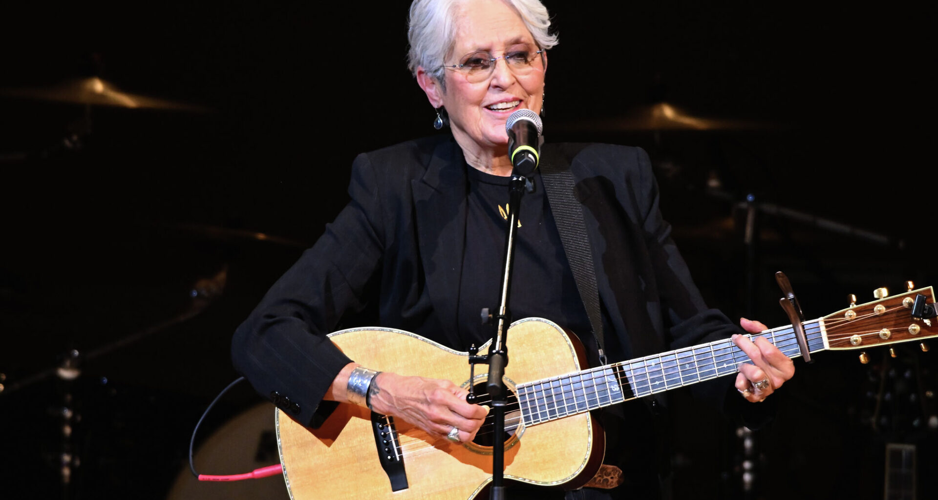 Joan Baez surprises Indigo Girls fans in San Francisco