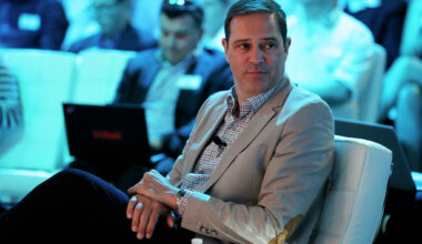 Cisco announces 4,000 job cuts after record quarter