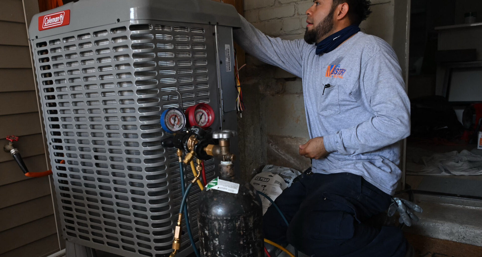 Bay Area air regulators divided on gas water heater ban