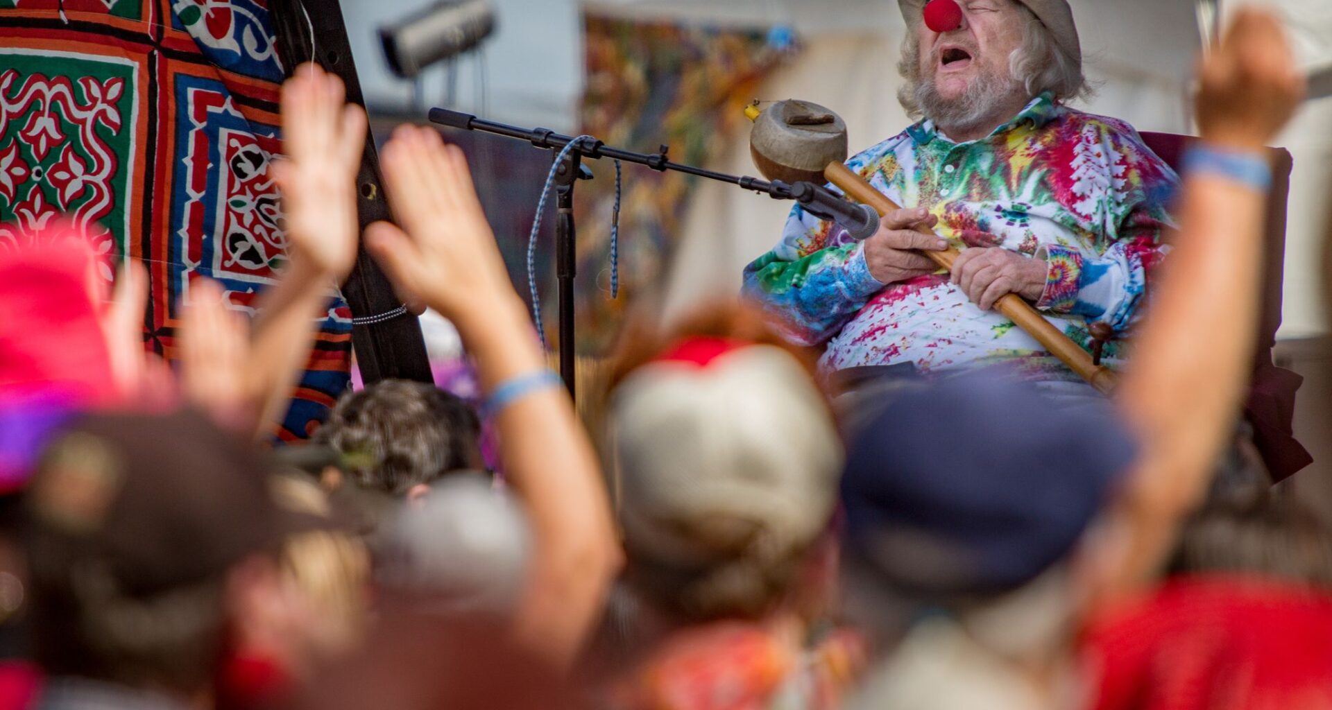 Why Gov. Gavin Newsom is honoring Wavy Gravy at 90