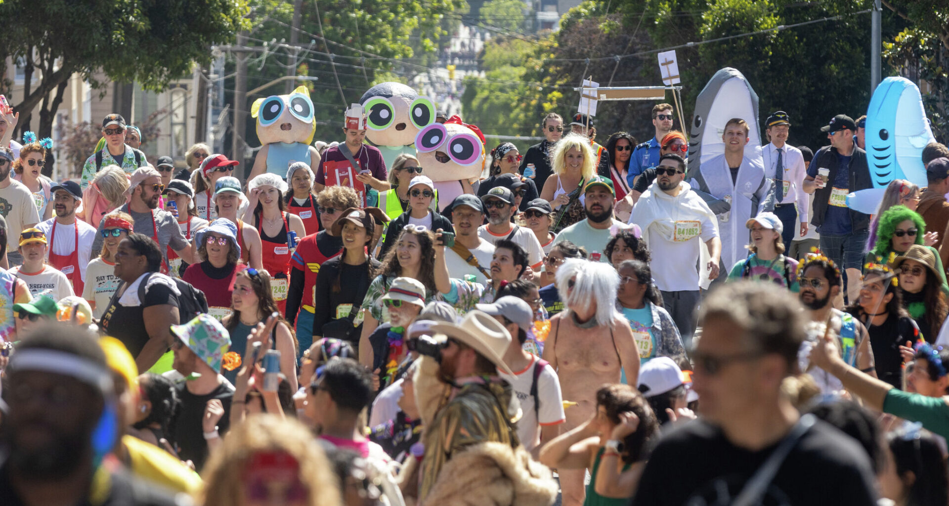 Strong winds, hazardous waves in forecast for Bay to Breakers