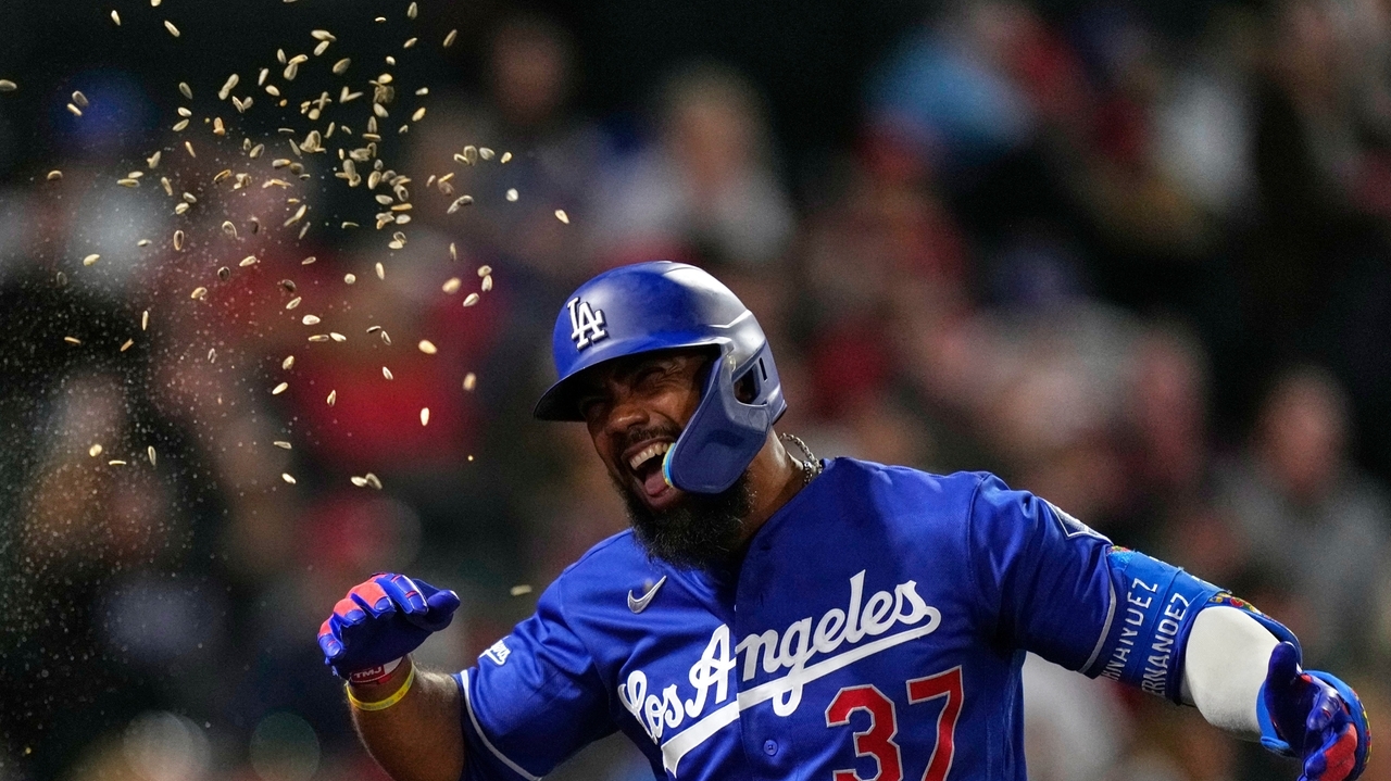 Andy Pages leads Dodgers' 3-homer attack, bullpen throws 2-hitter in 6-0 victory over Angels