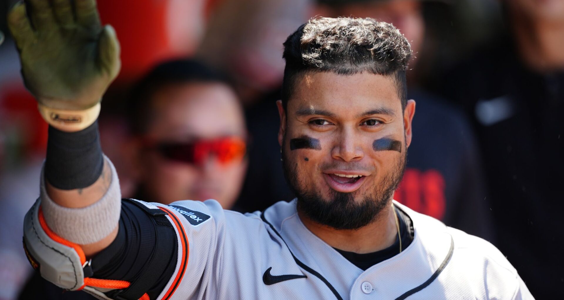 Bader's wind-aided grand slam helps Giants breeze to 10-1 victory over Athletics