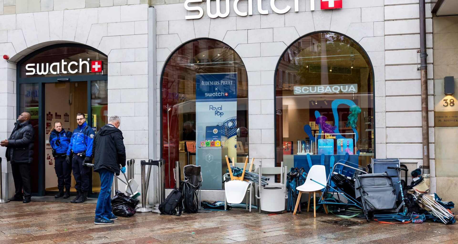 Swatch closes Bay Area store during hyped $400 watch release