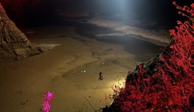 Rising tide traps 8 people in a Northern California cave