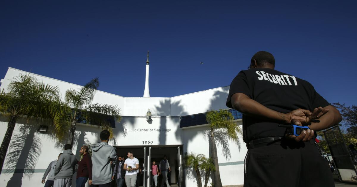 San Diego police swarm Islamic center amid reports of active shooter