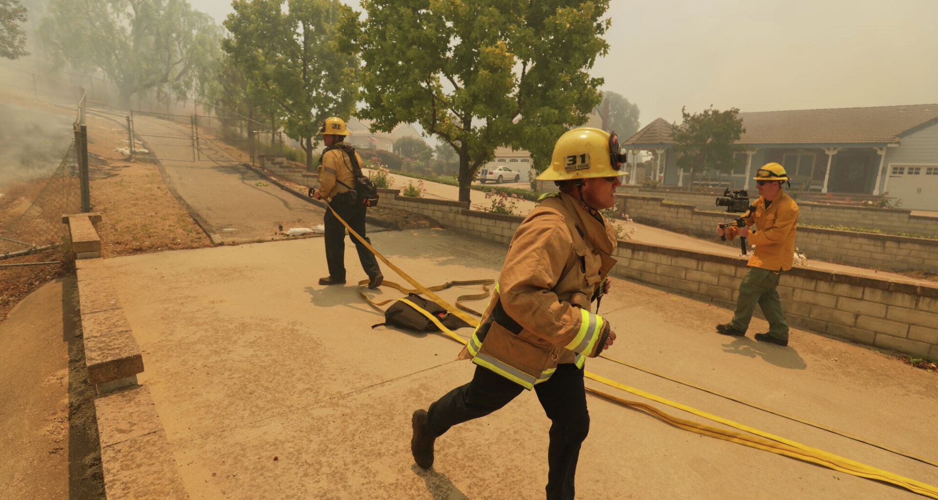 Sandy Fire forces evacuations in California