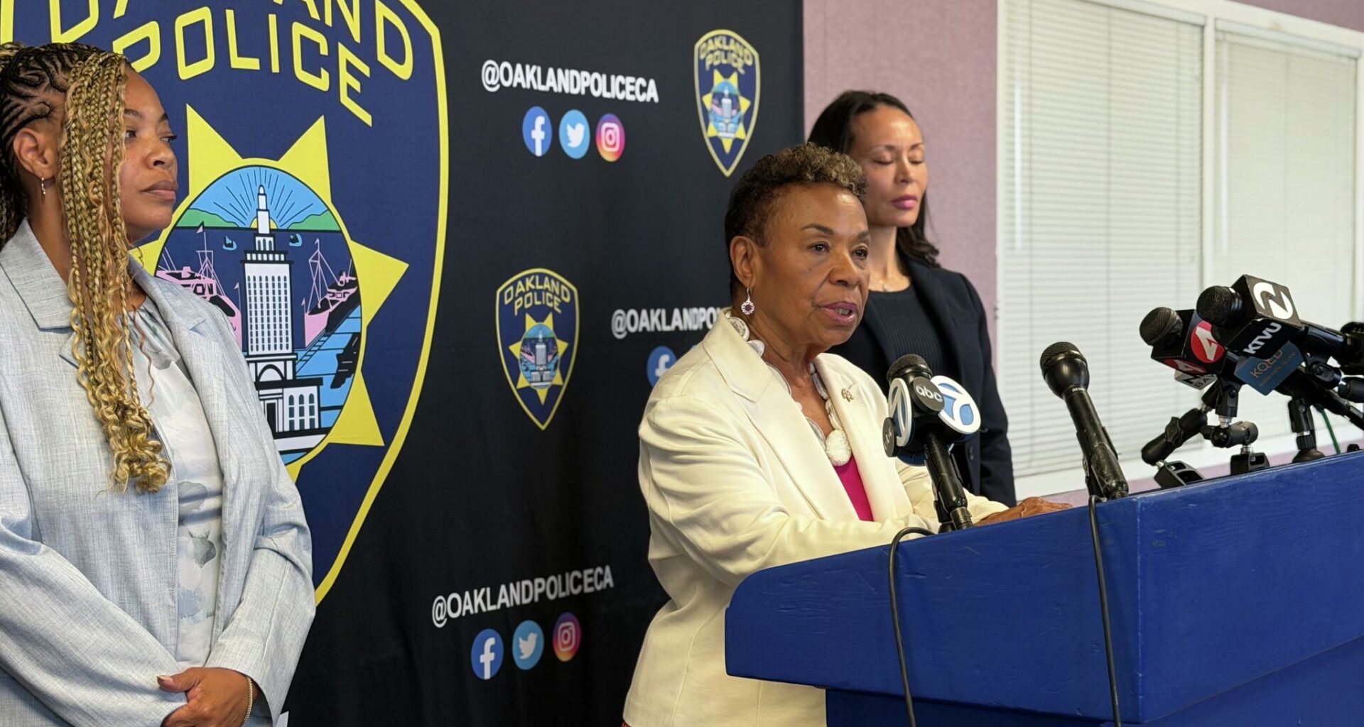 Teen arrested in East Oakland crash that killed 3 outside store