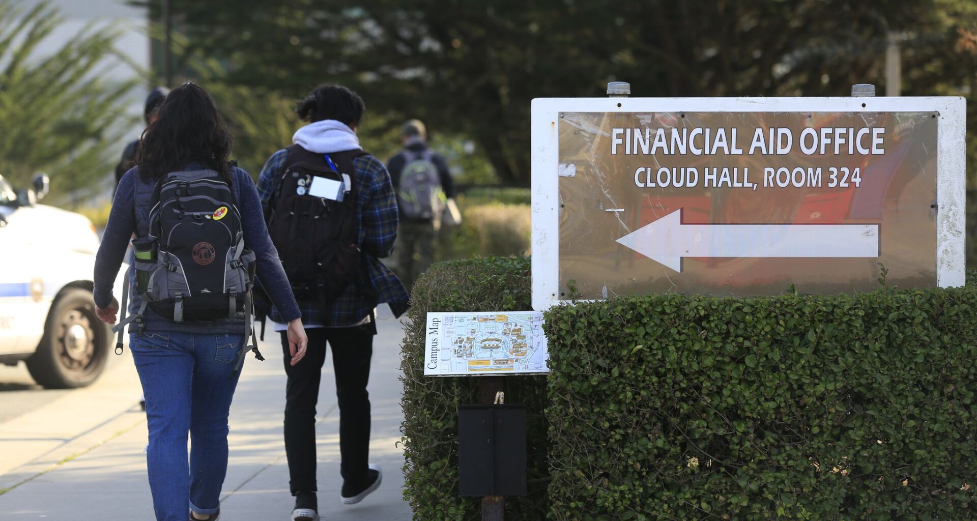 California community colleges crack down on aid theft by fake students