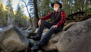 Chronicle legend nearly died 16 times. Here’s what he says he saw