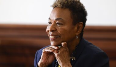 Oakland Mayor Barbara Lee announces she’s running for reelection