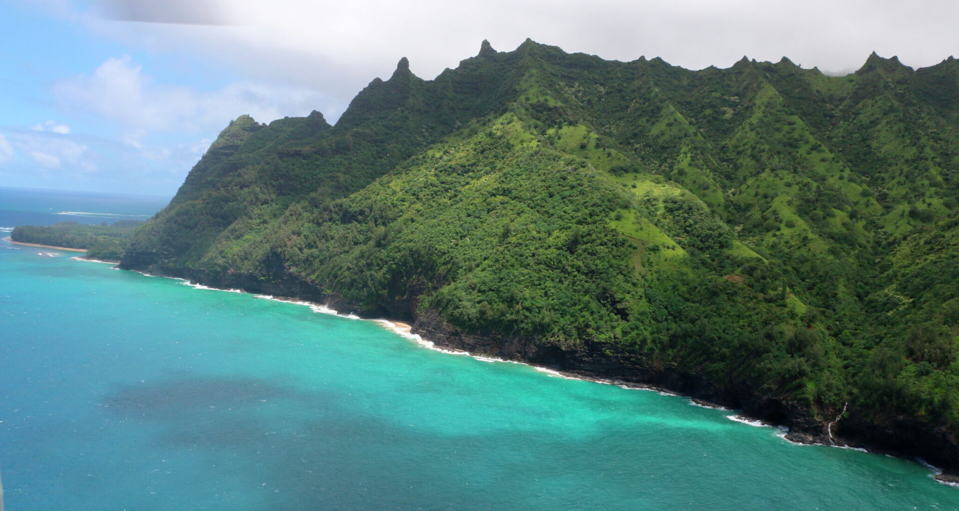 California hiker dies after rescue from remote Kauai trail