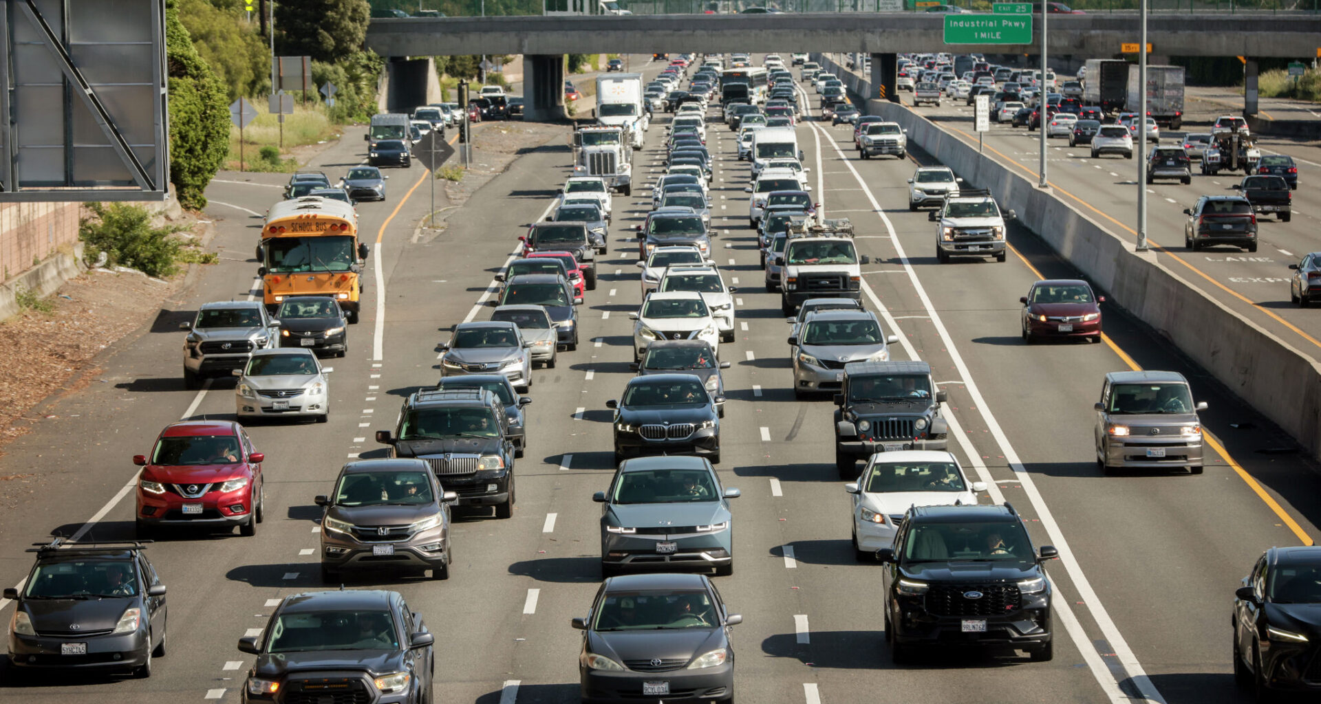Memorial Day traffic will be brutal in usual places despite $6 gas