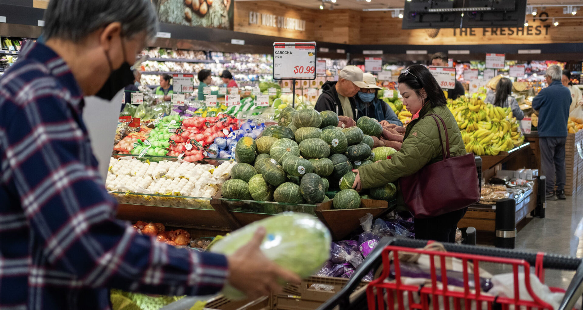 Bay Area's new H Mart is a hit and a sign of the rise of Asian grocers