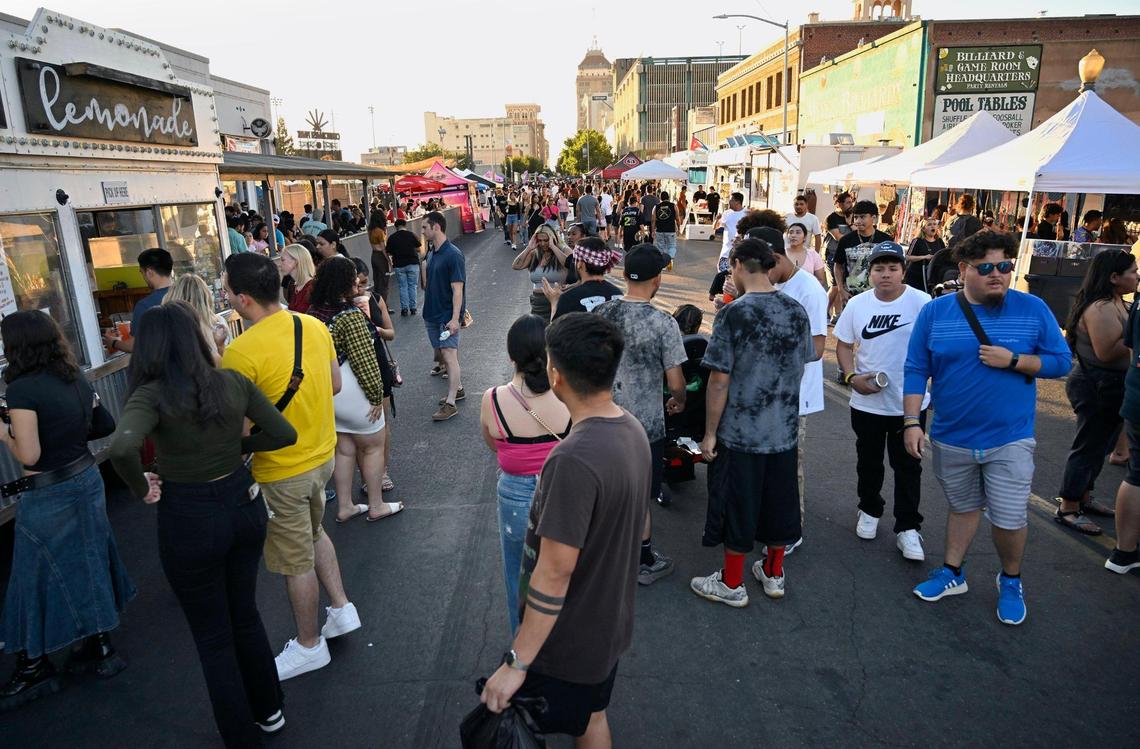 Street drinking approved for some downtown Fresno events. Here’s how ordinance works