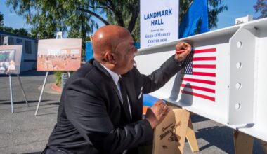 Beam-signing at Cal State Fullerton spotlights Landmark Hall’s target: Leadership – Orange County Register