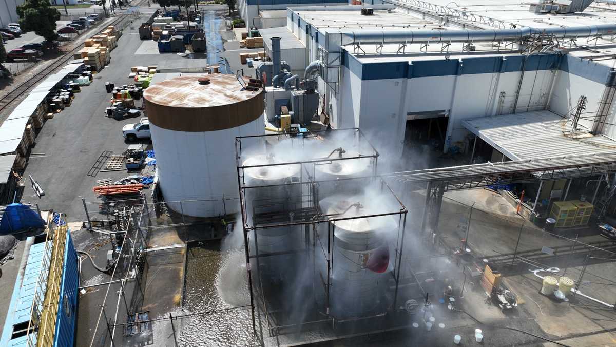 Evacuation order after chemical tank leak in Southern California