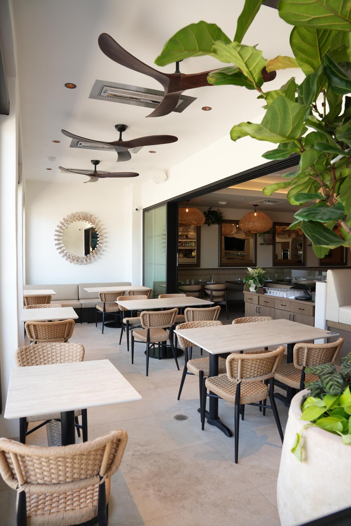 Zov's new restaurant location is San Clemente is now open.