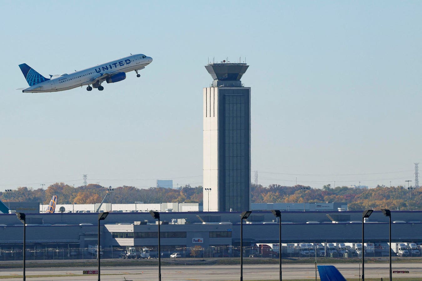 Flight Delays Snarling Memorial Day Travel At ORD, BOS, JFK And More