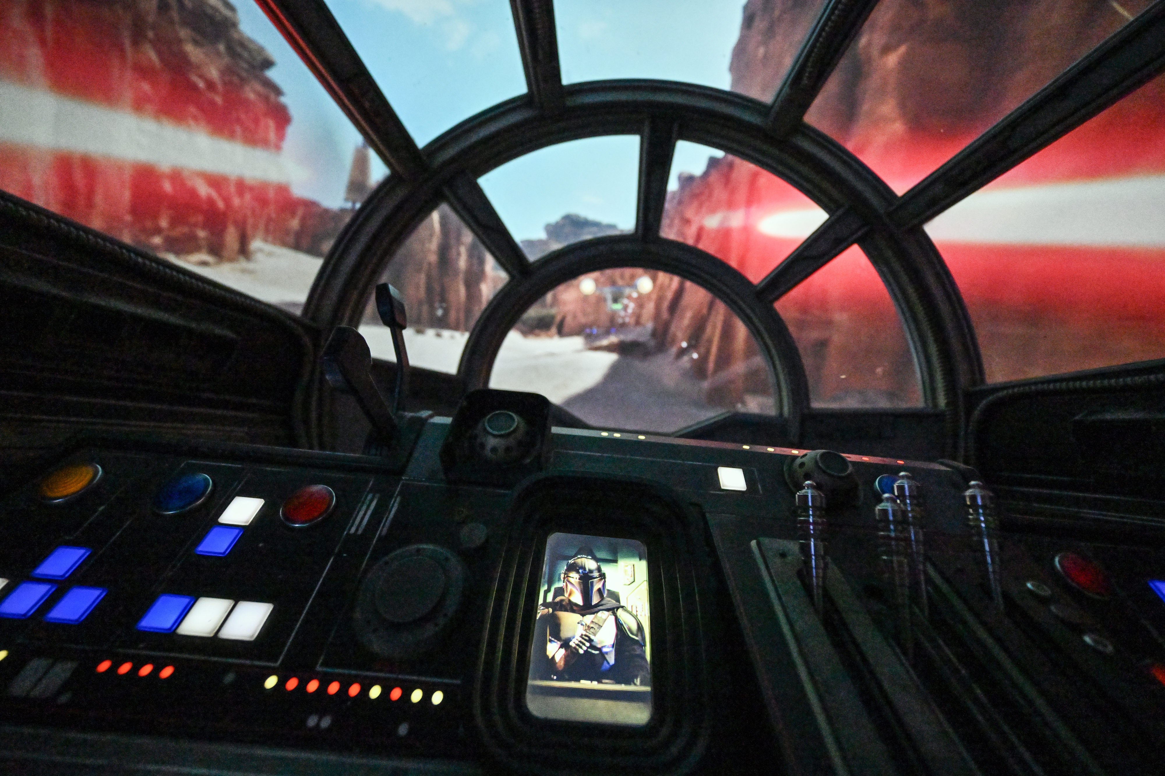 The Mandalorian leads riders on Millennium Falcon: Smugglers Run in...