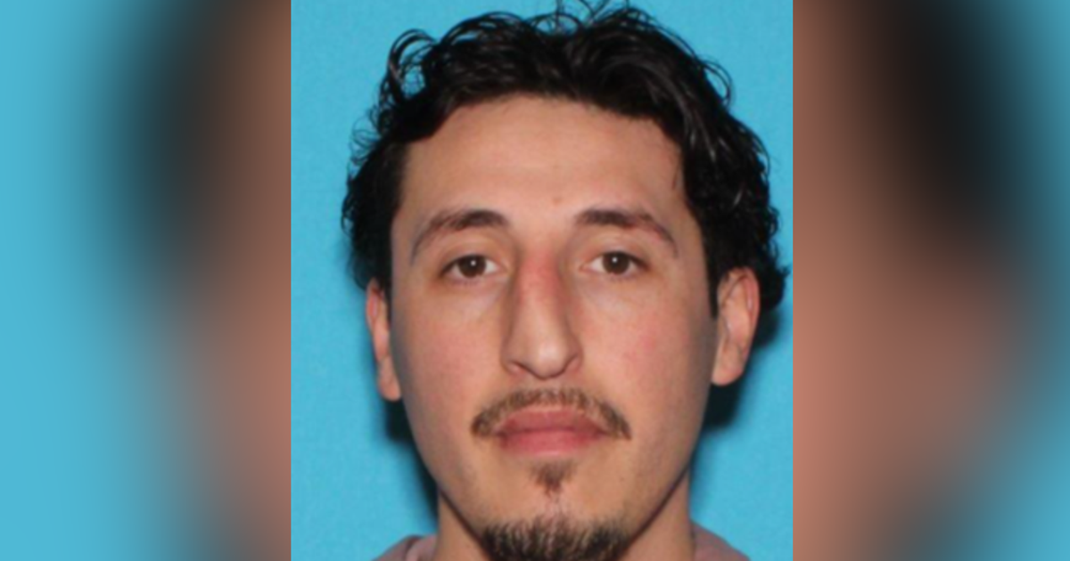 San Jose high school aide arrested for allegedly sexting teen girls