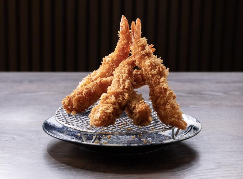 LOS ANGELES, CA - MAY 14, 2026: Ebi fry - Japanese Panko-fried shrimp at Ten No Meshi in Los Angeles, CA on Thursday, May 14, 2026. (Myung J. Chun / Los Angeles Times)