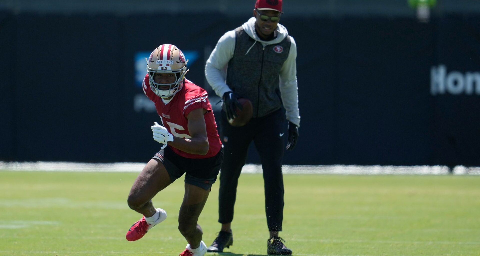 How does 49ers’ top pick look? Will rookie RB catch? Top OTA questions