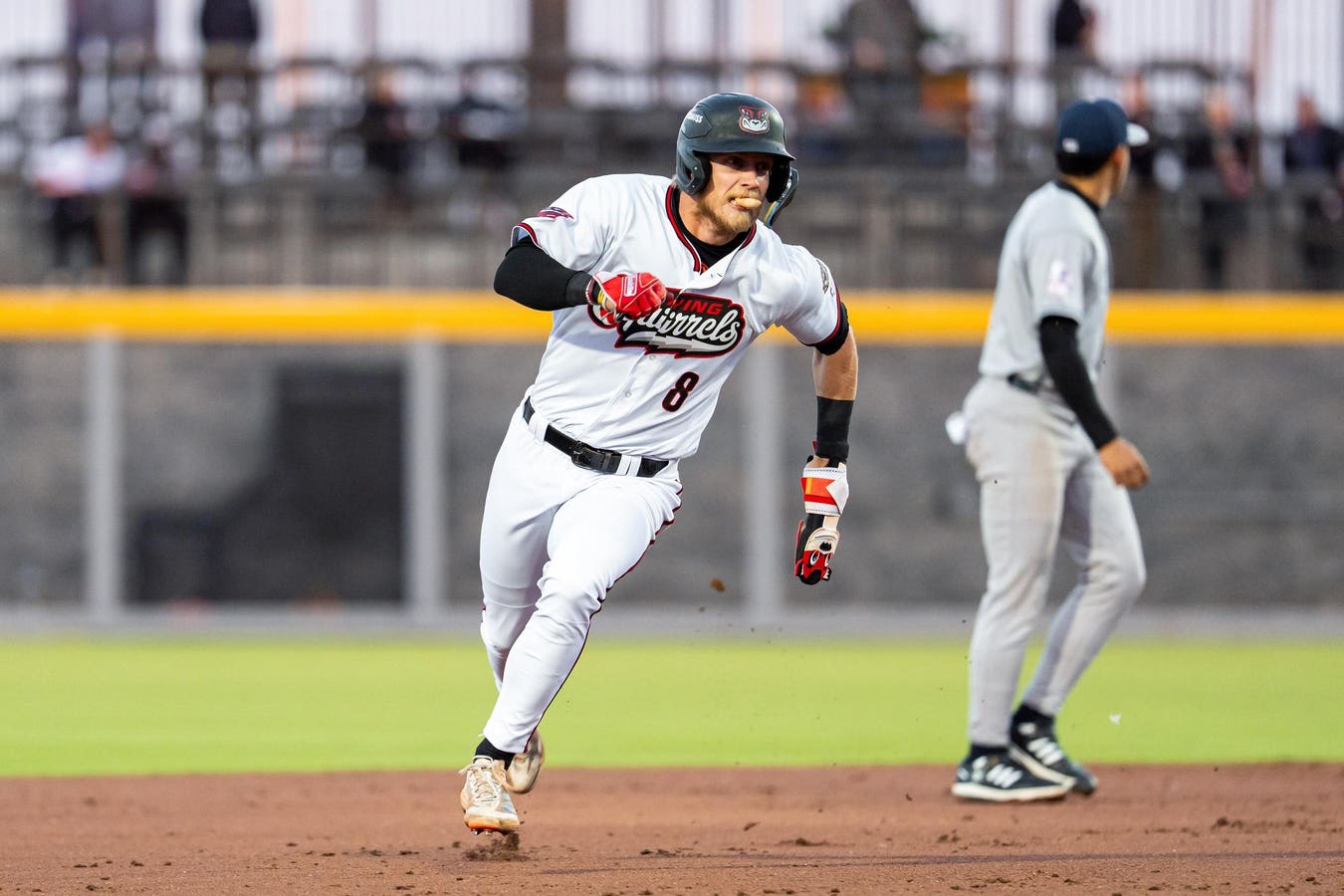 San Francisco Giants Call Up Hot-Hitting Outfielder Jonah Cox