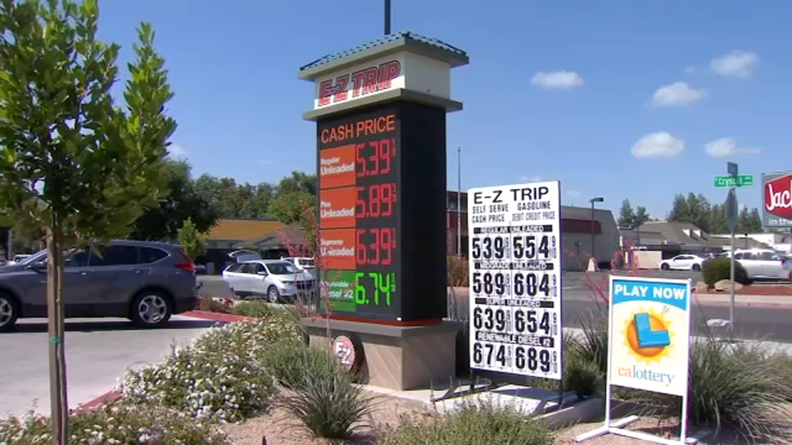 Fresno gas prices just 25 cents shy of all-time high, GasBuddy reports