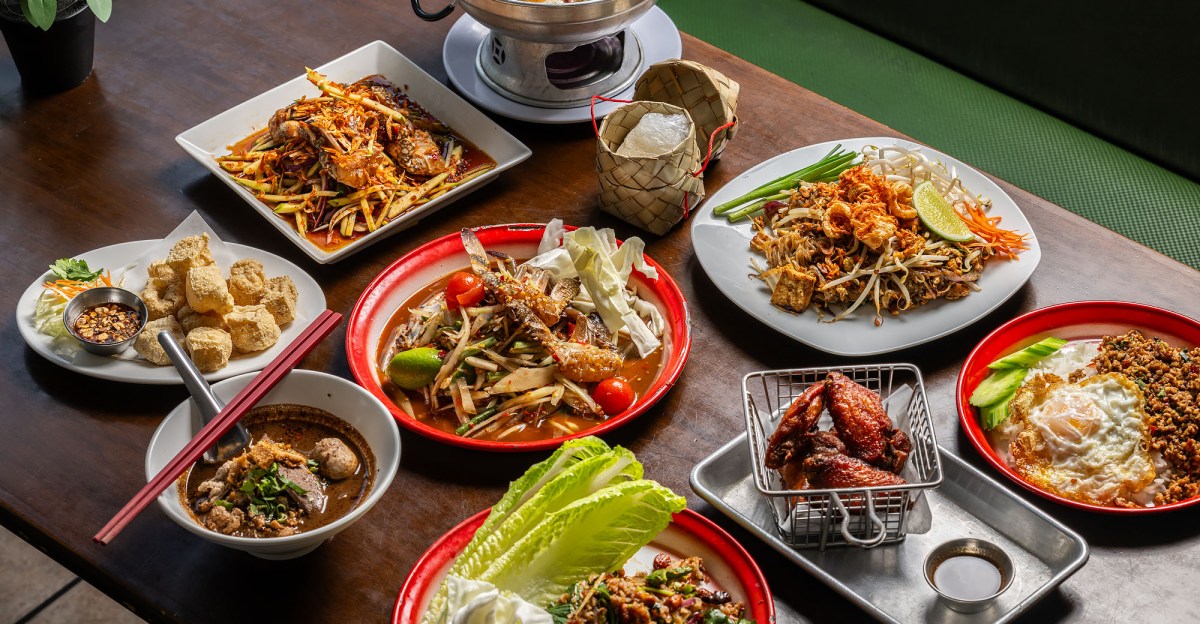 Review: Mesa Thai Is Where Thais (Including Lalisa) Go for Thai Food