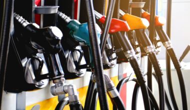 California Gas Prices Surge Past $6 Amid Oil Supply Crunch