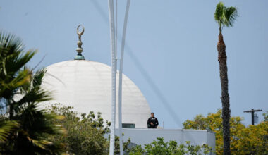 San Diego mosque shooting: 5 dead, including 2 suspects, police say