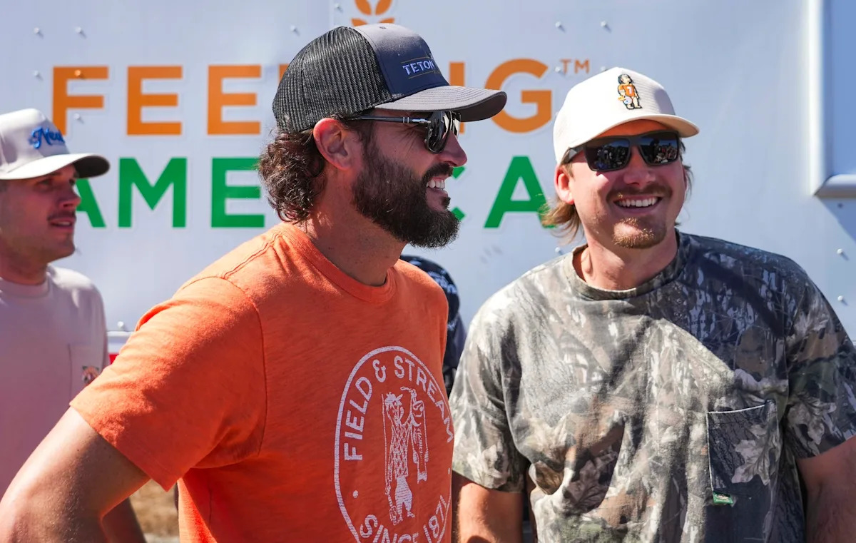 San Francisco Giants fans aren't happy with Tony Vitello and it's because of country music singer and diehard Vols fan Morgan Wallen