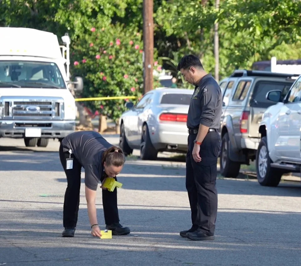 Officers reportedly arrived to find a utility worker restraining one individual while another man lay nearby with severe injuries. onscene.tv