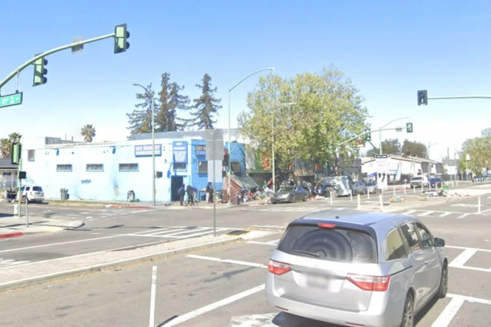 The horrific crash occurred just before 11:15 p.m., at the intersection of International Blvd and 85th Ave (pictured).