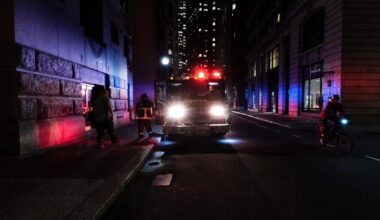 3 killed, 5 hurt when vehicle runs onto Oakland, Calif., sidewalk