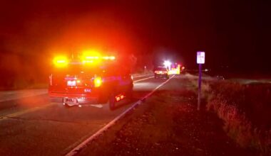 2 people hospitalized after Sacramento County crash