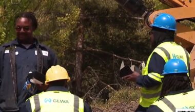 Oakland County residents show their appreciation to GLWA workers amid water main repairs