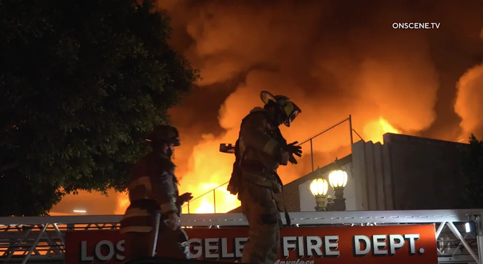 A huge fire broke out in downtown Los Angeles early Sunday as over 100 firefighters were deployed to the scene.