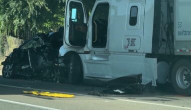 Big rig driver arrested in Lodi after crash on Highway 99 leaves 2 dead, 5 injured
