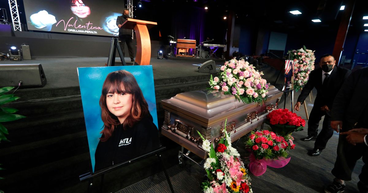 Jury finds city of LA not liable in death of 14-year-old girl hit by police officer's stray bullet :: WRAL.com