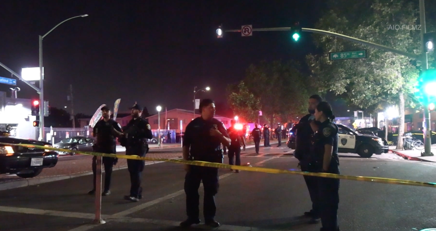 Oakland driver kills 3, injures 5 after driving into crowd
